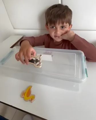 Заекване от уплаха при малки деца.