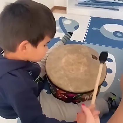 Звукова терапия с барабани.