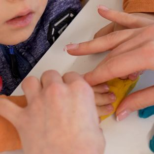 Психомоторика за координацията и прецизността на ръцете и пръстите.