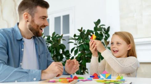 Развиване на двигателни и когнитивни умения чрез игра за деца със соп.