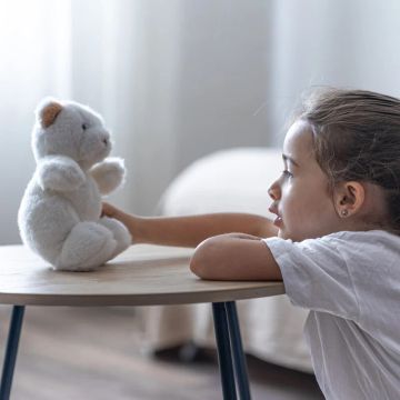 Социална изолация на дете със синдром на Рет.