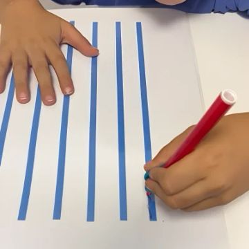 Дете с дискалкулия има учебни затруднения.